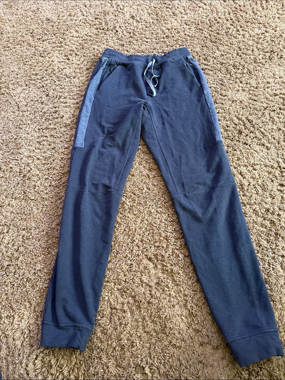 lululemon athletica Men's Joggers with Light gray Side Panels